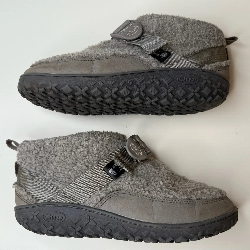 Chaco Kids Ramble Fluff Slippers Gray Size 5.5 Casual Loungewear Cozy Cabincore
